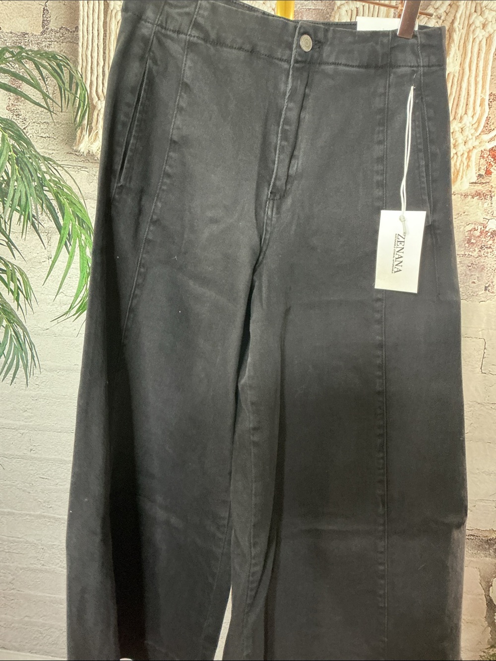 Zenana Outfitters Black High-Rise Wide Leg Jeans - Picture 5 of 6